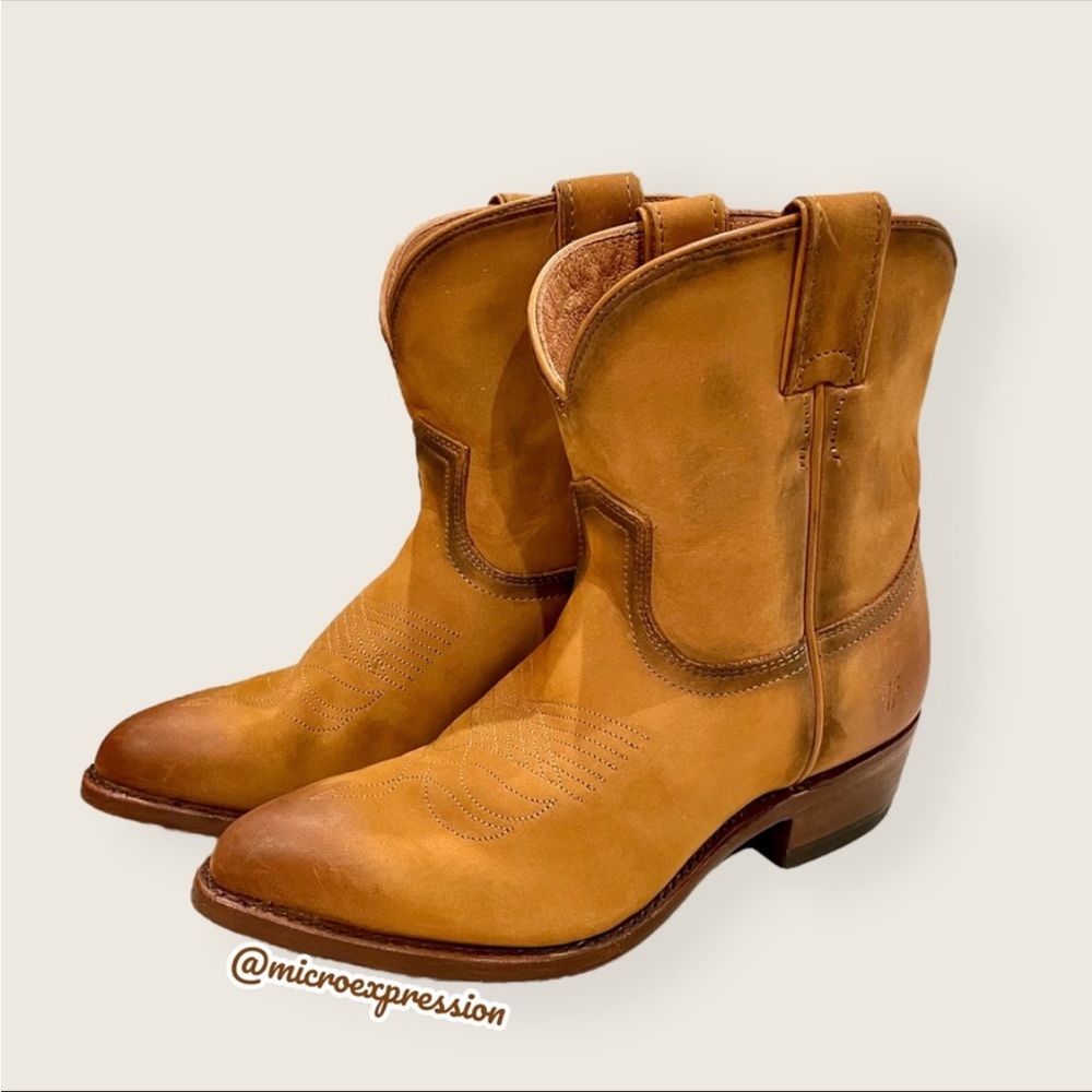 $369 Frye Billy Short Pull On Cognac Brown Leather Southern Cowboy Ankle Boots - Picture 10 of 15